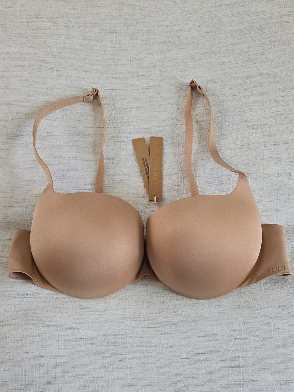 SKIMS Ultimate Balconette Push Up Bra Size:38B Clay